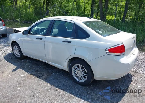 2011 Ford Focus Se z USA, uszkodzony, nr VIN 1FAHP3FN9BW128617